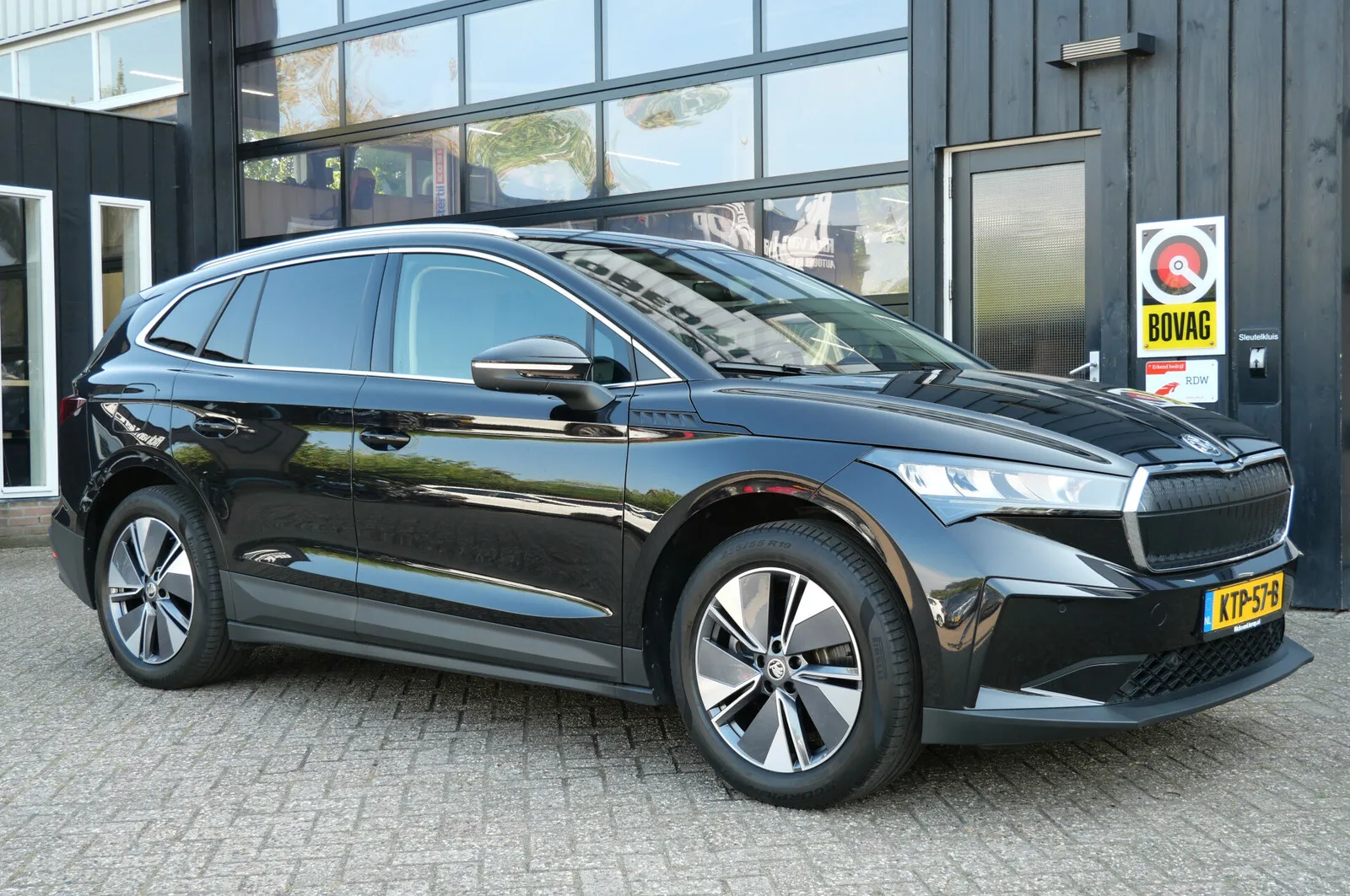 Škoda Enyaq (2023) — foto 1