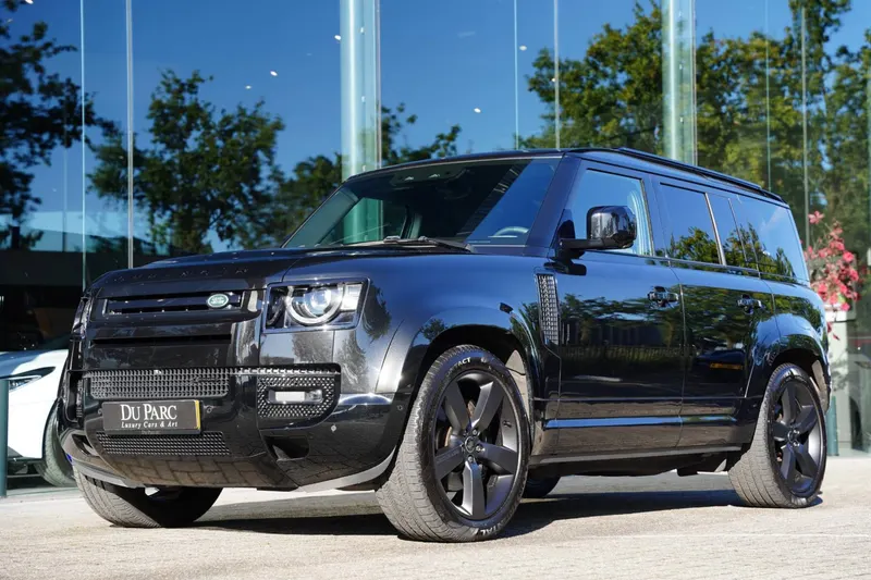 Land Rover Defender (2023)