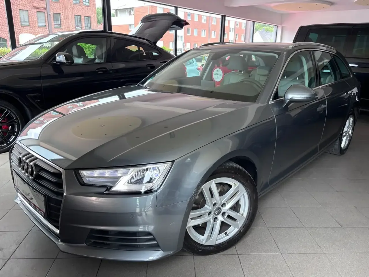 Audi A4 (2019) — foto 1
