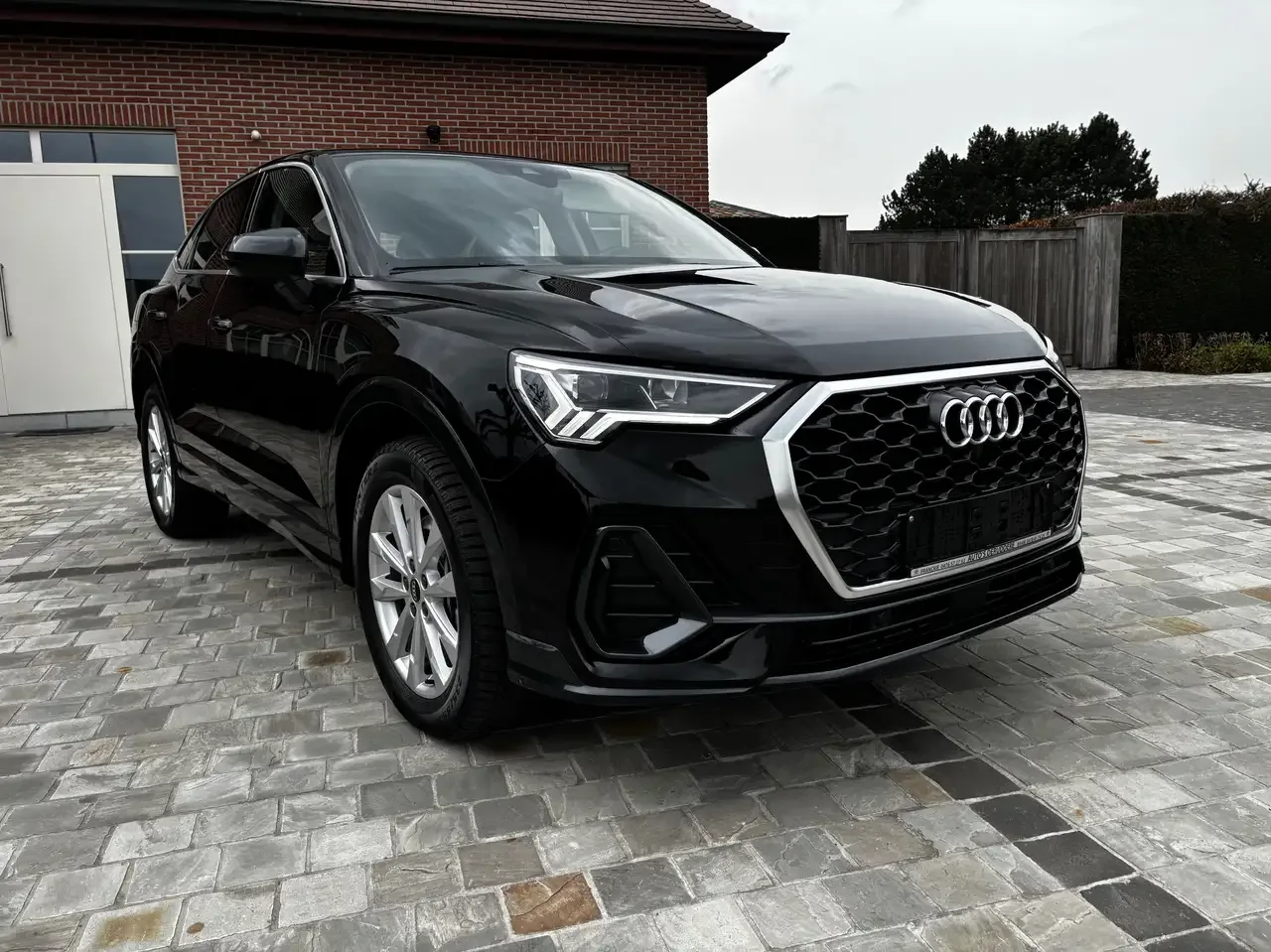 Audi Q3 (2022) — foto 1