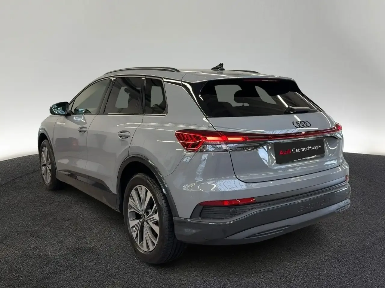 Audi Q4 e-tron (2025) — foto 1