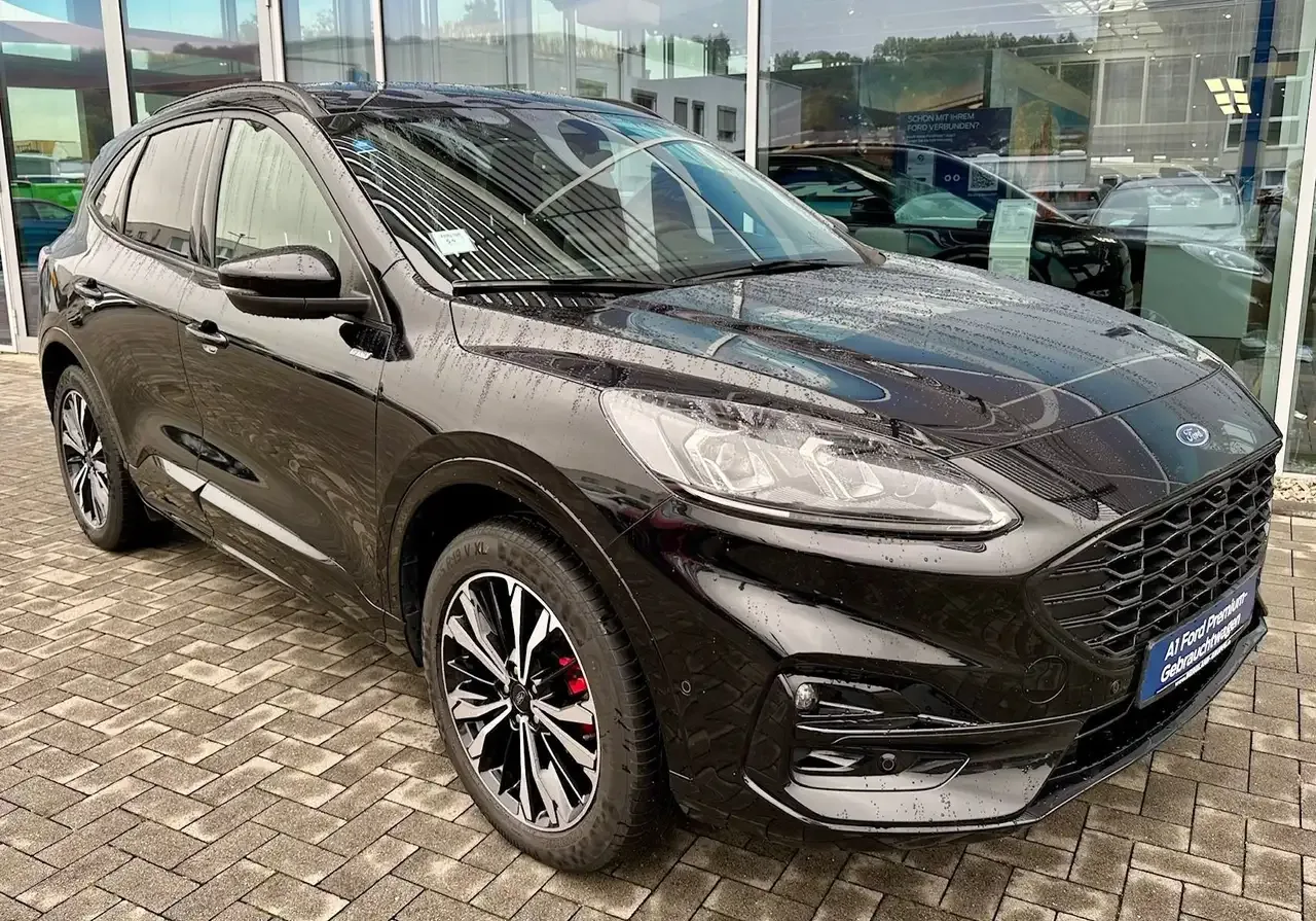 Ford Kuga (2022) — foto 1