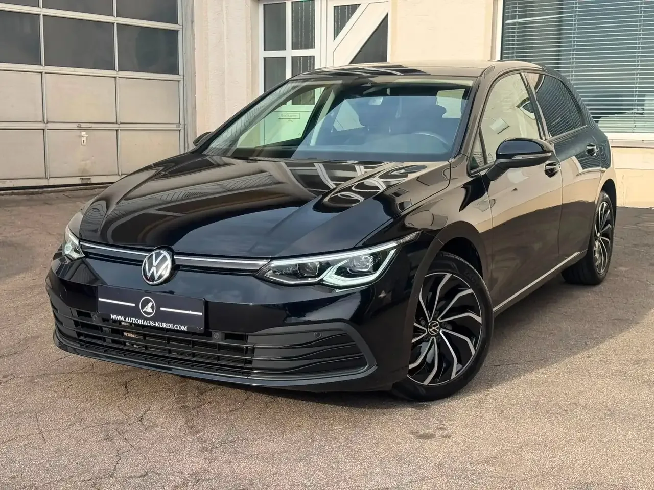 Volkswagen Golf (2020) — foto 1