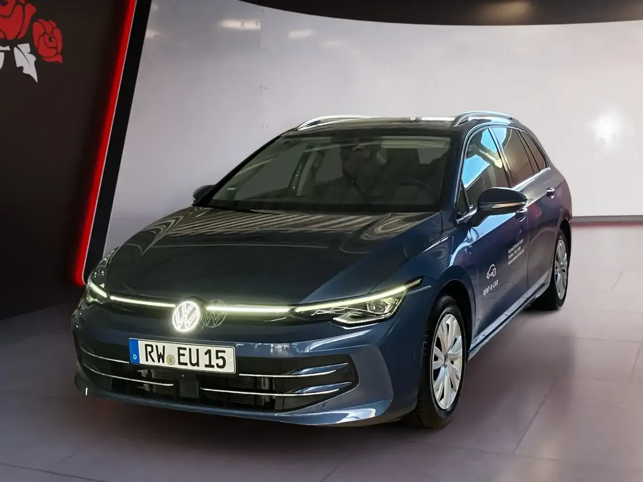Volkswagen Golf (2024) — foto 1