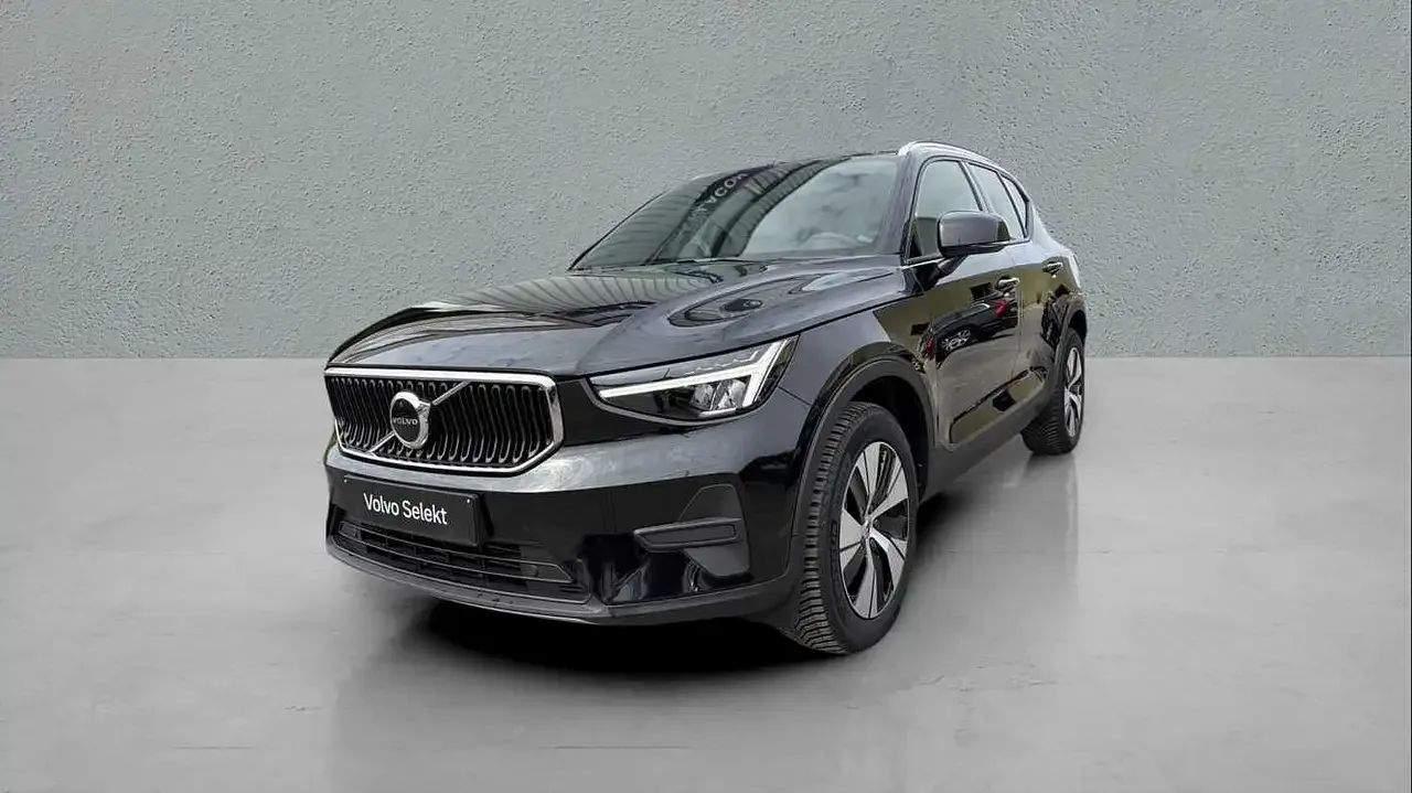 Volvo XC40 (2024) — foto 1